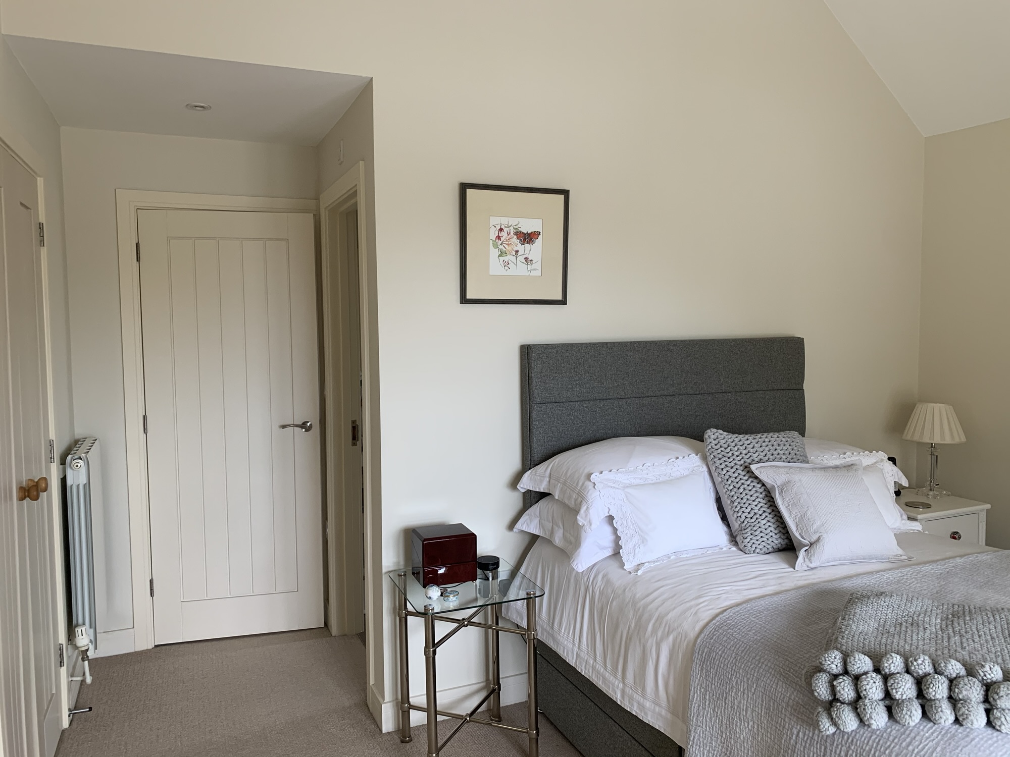 Bedroom painted in Farrow & Ball Pointing
